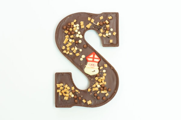 Melk chocolade letter gevuld - Salted caramel