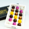 18 bonbons bestellen, kies je eigen smaken. Handgemaakt bij Chocolate Planet