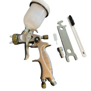Alternative view of Spraygun cacaoboter / spuitpistool