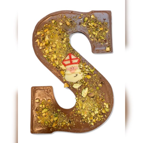 Melk chocolade letter gevuld - Dubai pistache kunefe