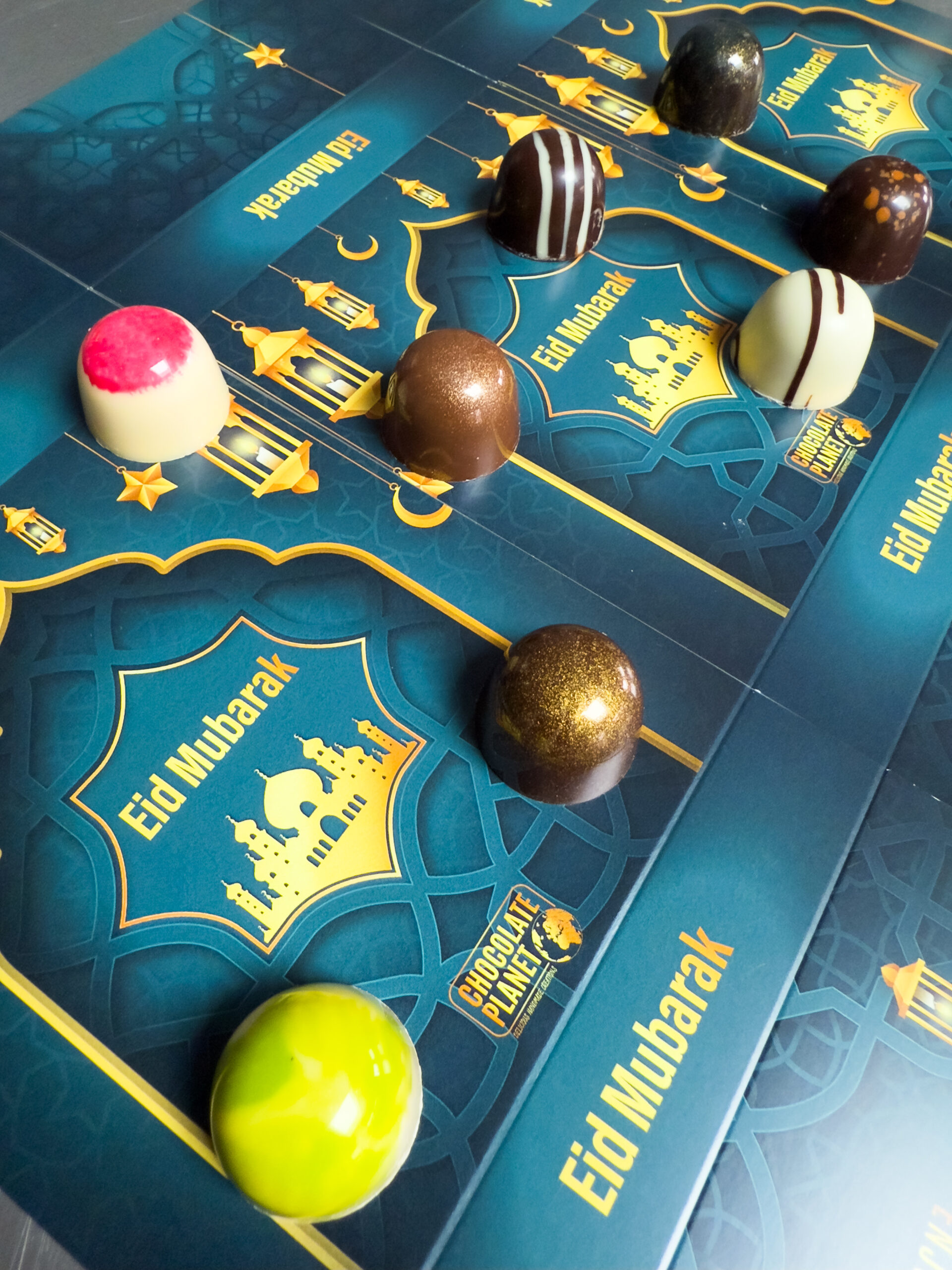 Ambachtelijke Suikerfeest bonbons in Luxe Eid Mubarak verpakking